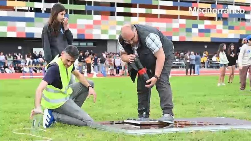 El concurso de cohetes de agua reúne a más de 350 alumnos en la UJI