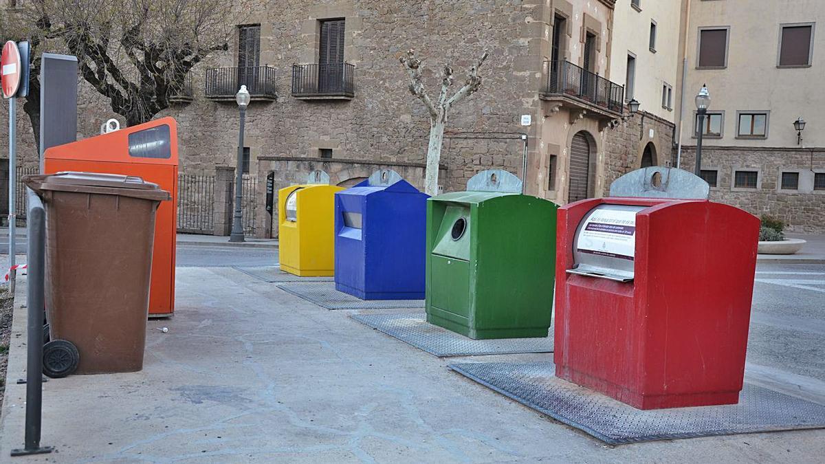 La implementació del porta a porta vol posar fi a l’ús dels contenidors per millorar el reciclatge | ARXIU/ESTHER ESPLUGA