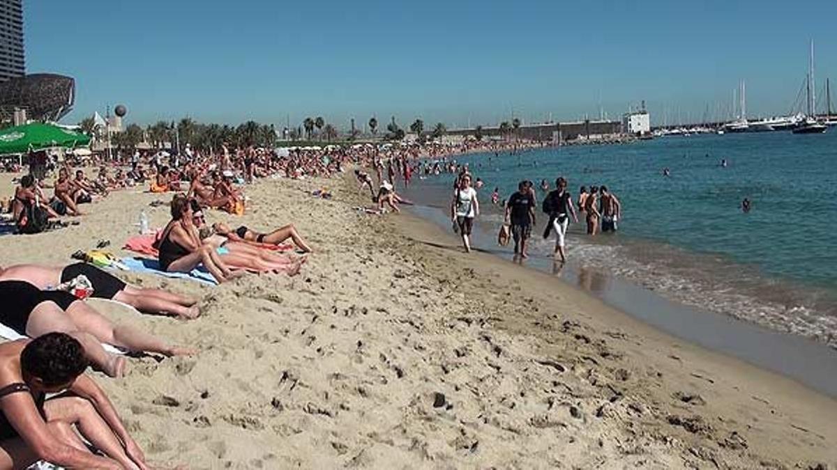 playas barcelona en octubre