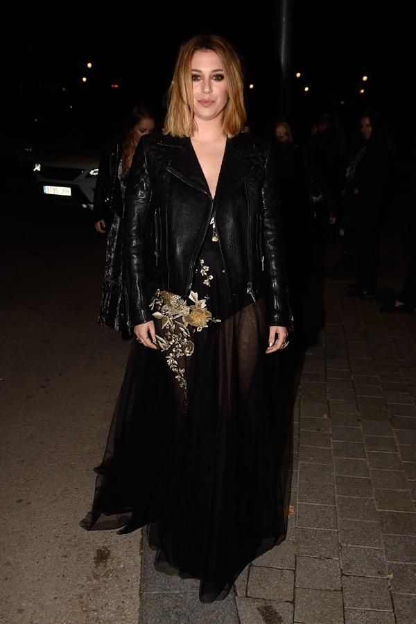 Blanca Suárez con chaqueta de cuero y vestido de Jorge Vázquez