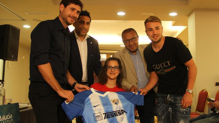 Víctor, Basti, Ben Barek y Ontiveros, con Sarah.