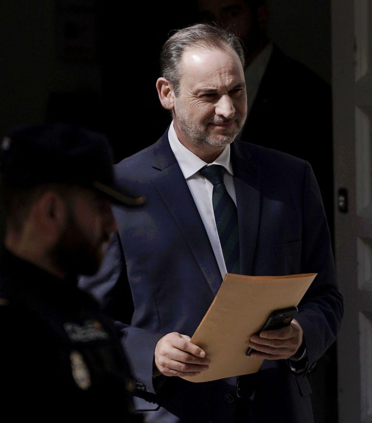 El PSOE ignora l’origen dels 181.150 euros que va avançar la trama Koldo El PSOE ignora l’origen dels 181.150 euros que va avançar la trama Koldo