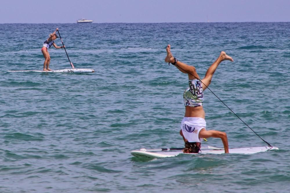 Por mar, de pie, y a remo en Torrevieja