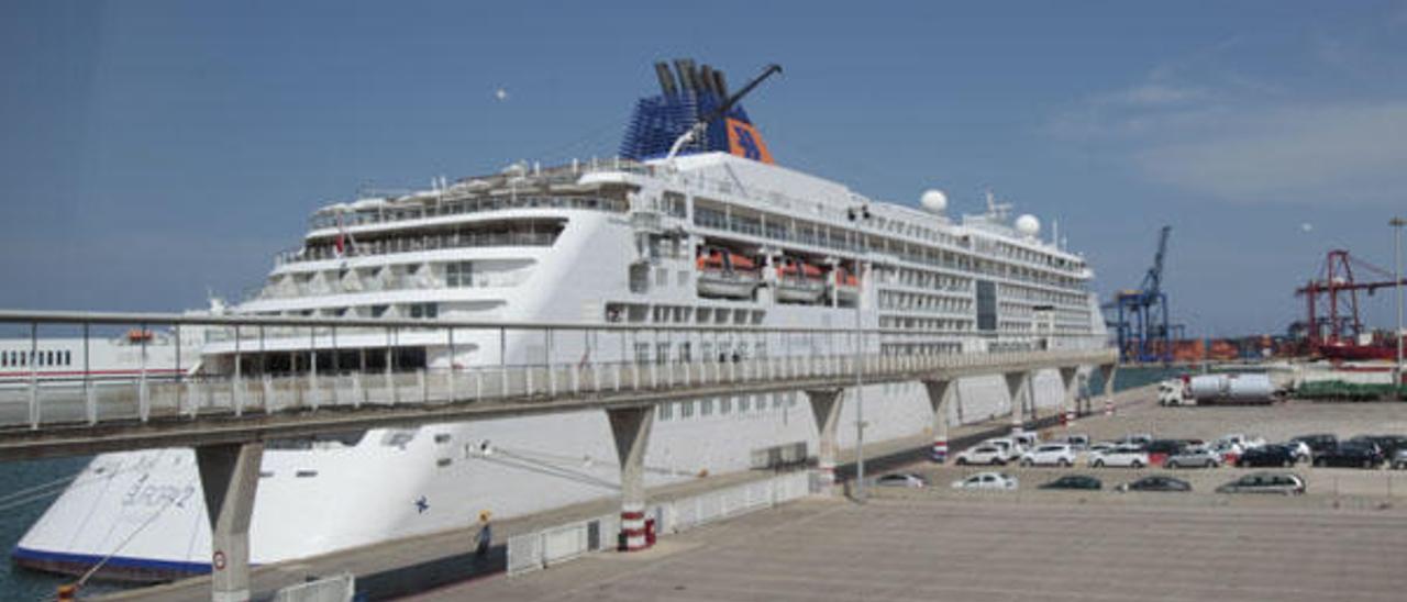 Mala mar para los cruceros de Valencia