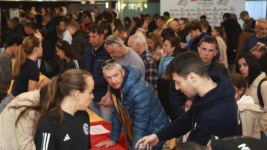 Una marea en dirección a Baiona