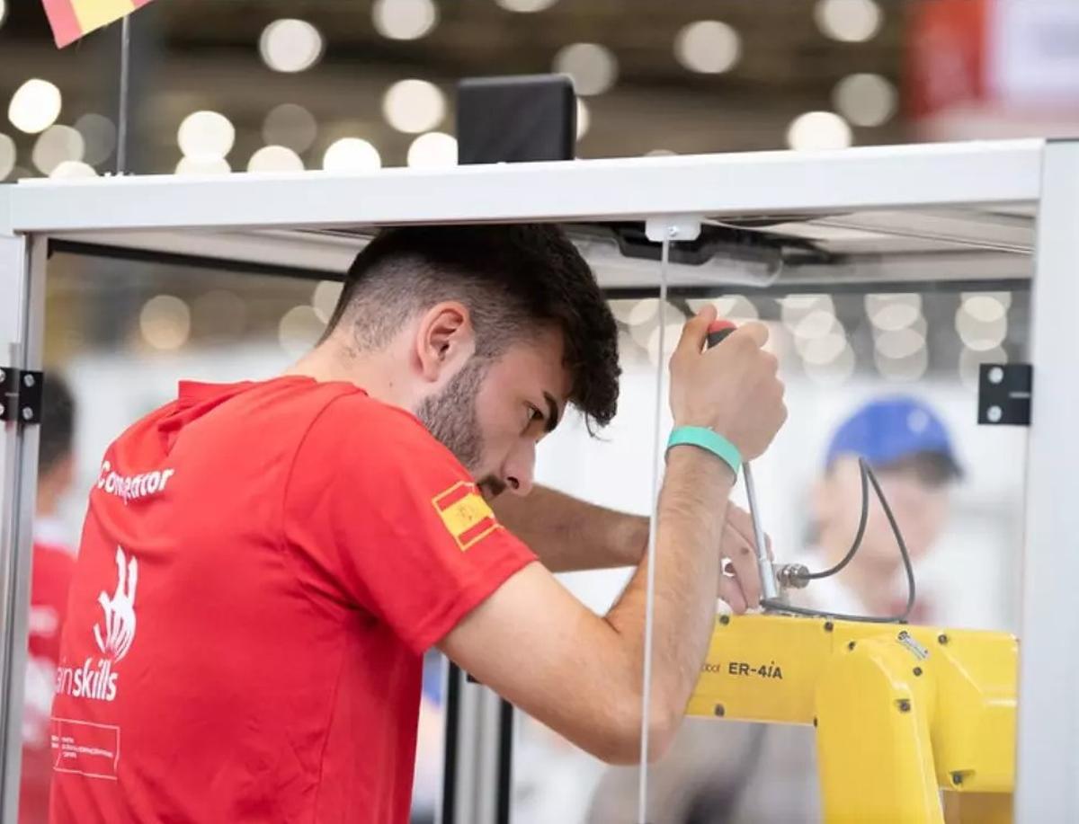 Un participante durante un pasado campeonato de FP Skills.