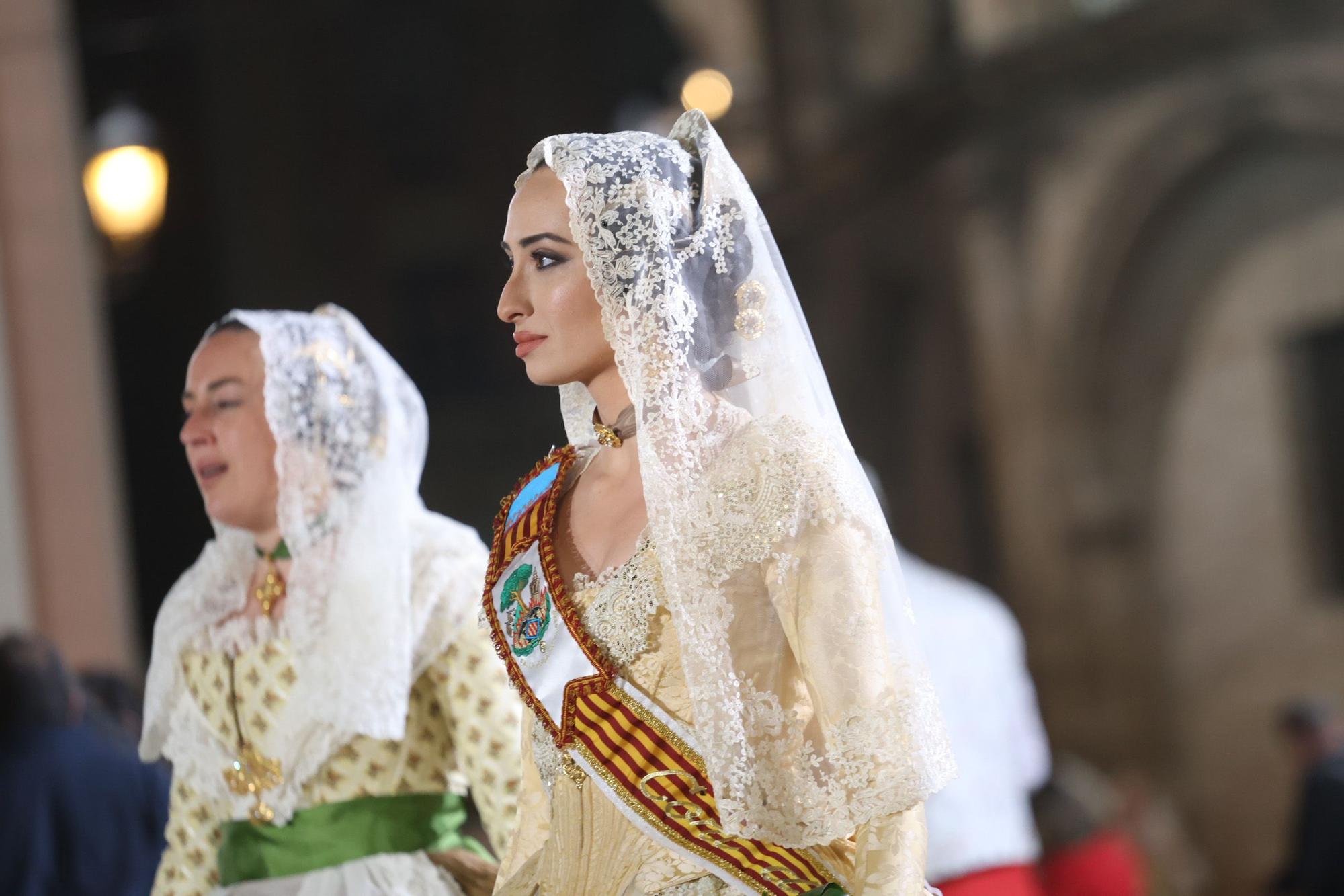 Búscate en el primer día de la Ofrenda en la calle de San Vicente entre las 19 y las 20 horas