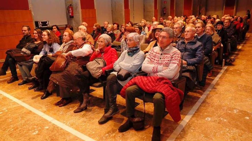 El público, en la conferencia en el Auditorio Municipal do Areal, en Vigo. // José Lores