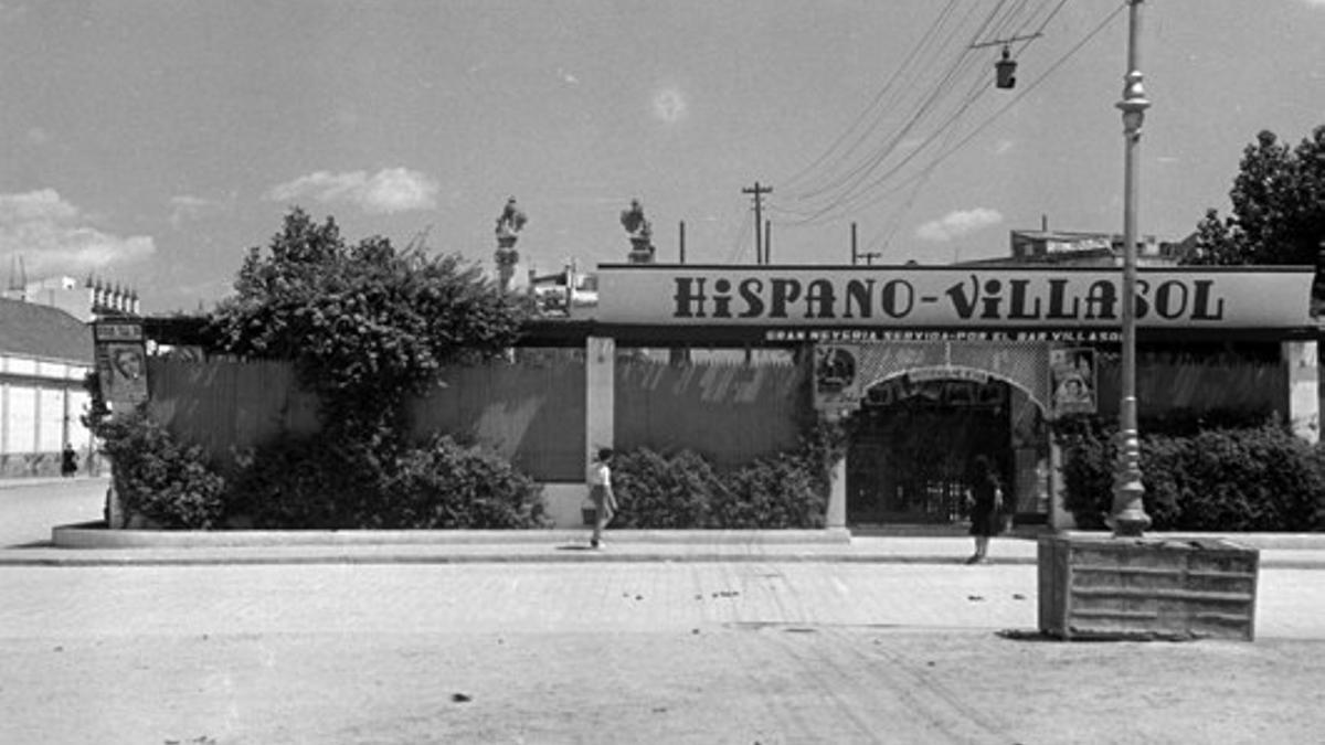 Cine de verano Hispano-Villasol ubicado en la Alameda de Hércules desde 1938 hasta 1949.
