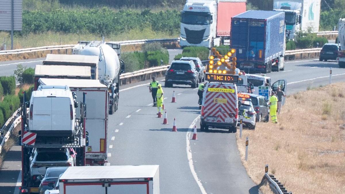 El accidente de este viernes en Almassora, en la AP-7.