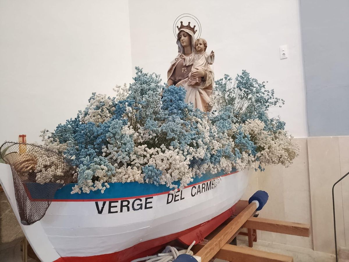 La Verge del Carme a l'Estartit, abans de la processó