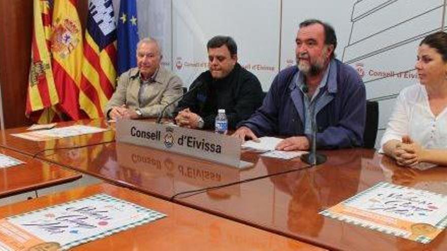 Felipe de la Peña, Pere Valera, Vicent Tur y Alicia Morales, ayer en el Consell.