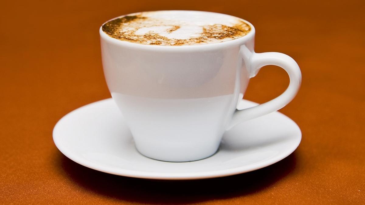 Lo mejor para la salud es no agregarle azúcar al café