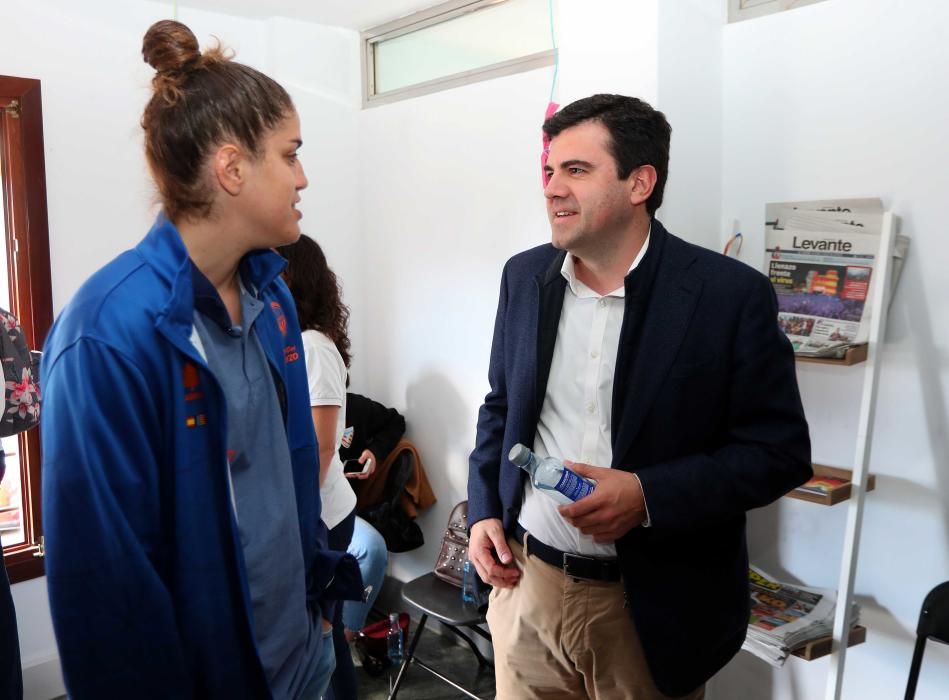 Las guerreras de Teika en el SUPER balcón fallero