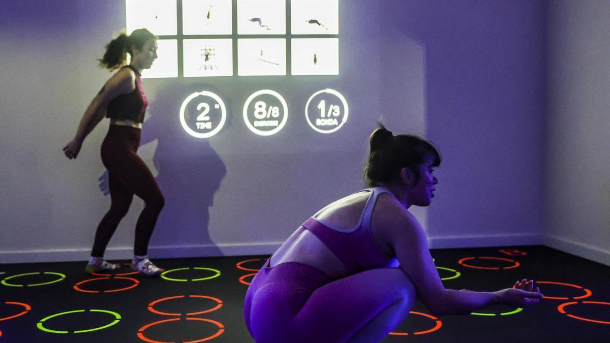 Así es el Tech Fit, el sistema de entrenamiento interactivo que acaba de estrenar el Palacio de los Deportes de Oviedo