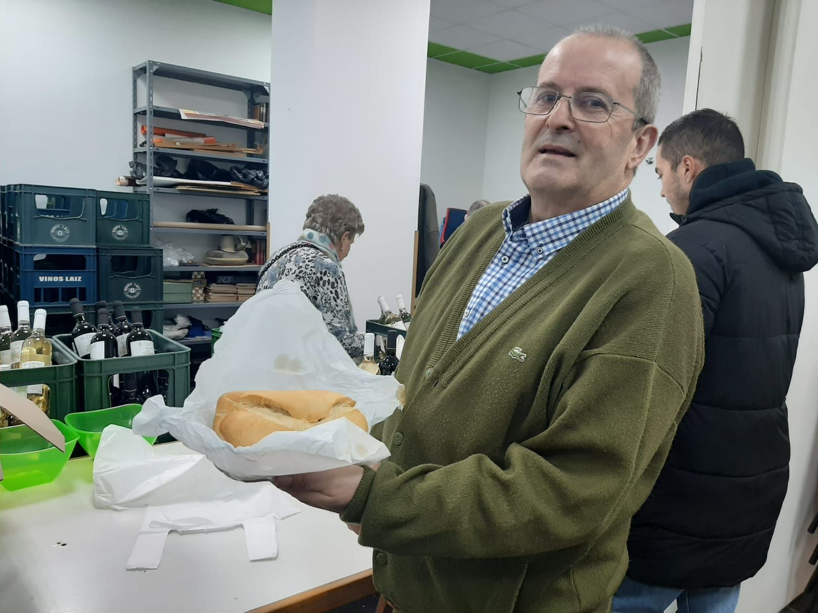 Más de 1.600 bollos preñaos: así ha celebrado los jubilados de El Berrón el día del socio