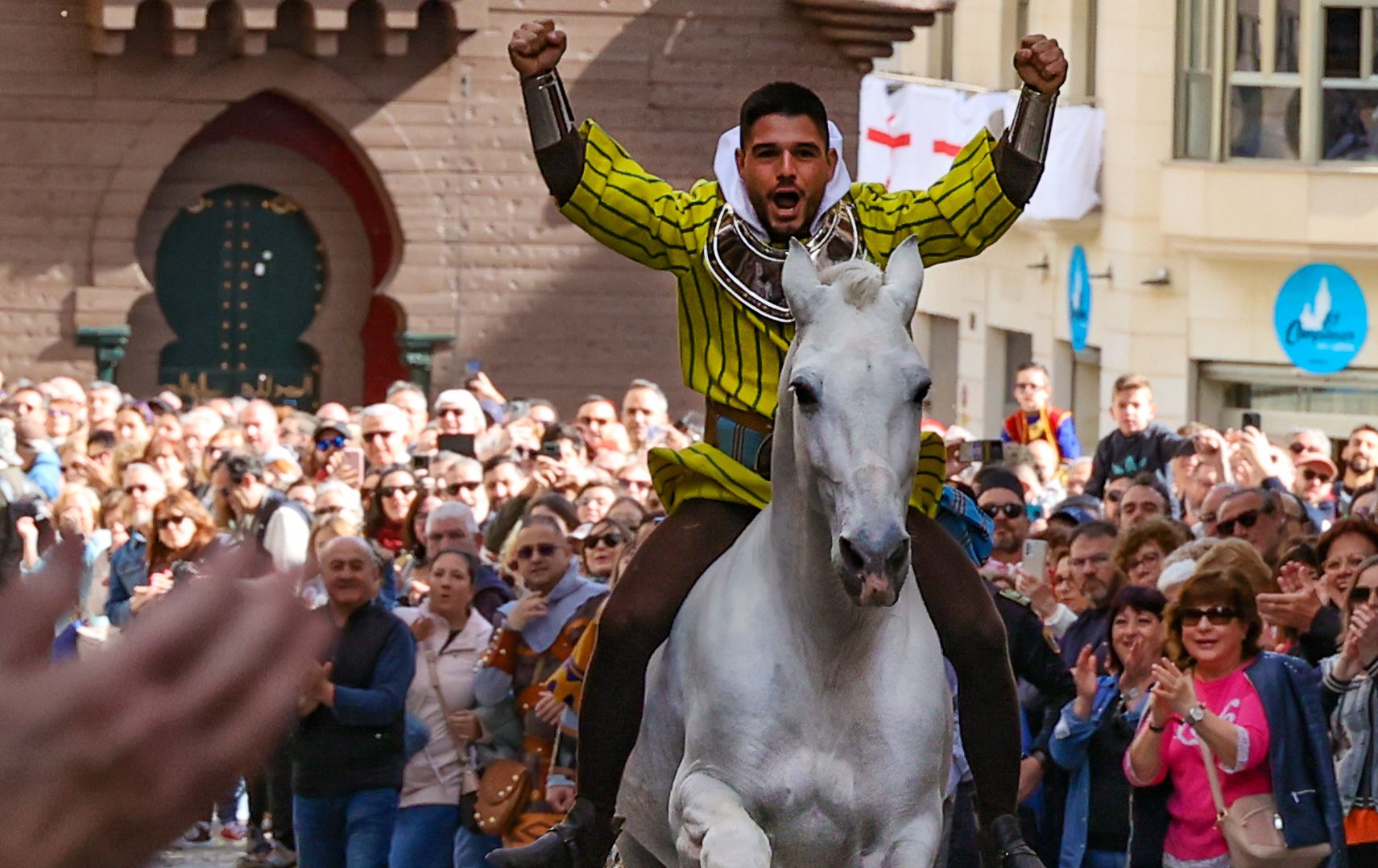 Estalla la batalla en Alcoy