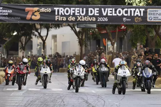 Todas las imágenes de la 73ª edición de la carrera urbana de motos de Xàtiva
