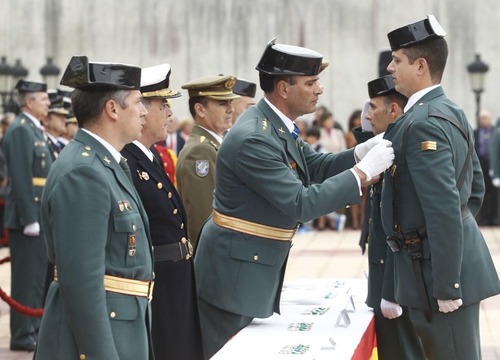 Actos oficiales en el cuartel del Rubín por el día del Pilar