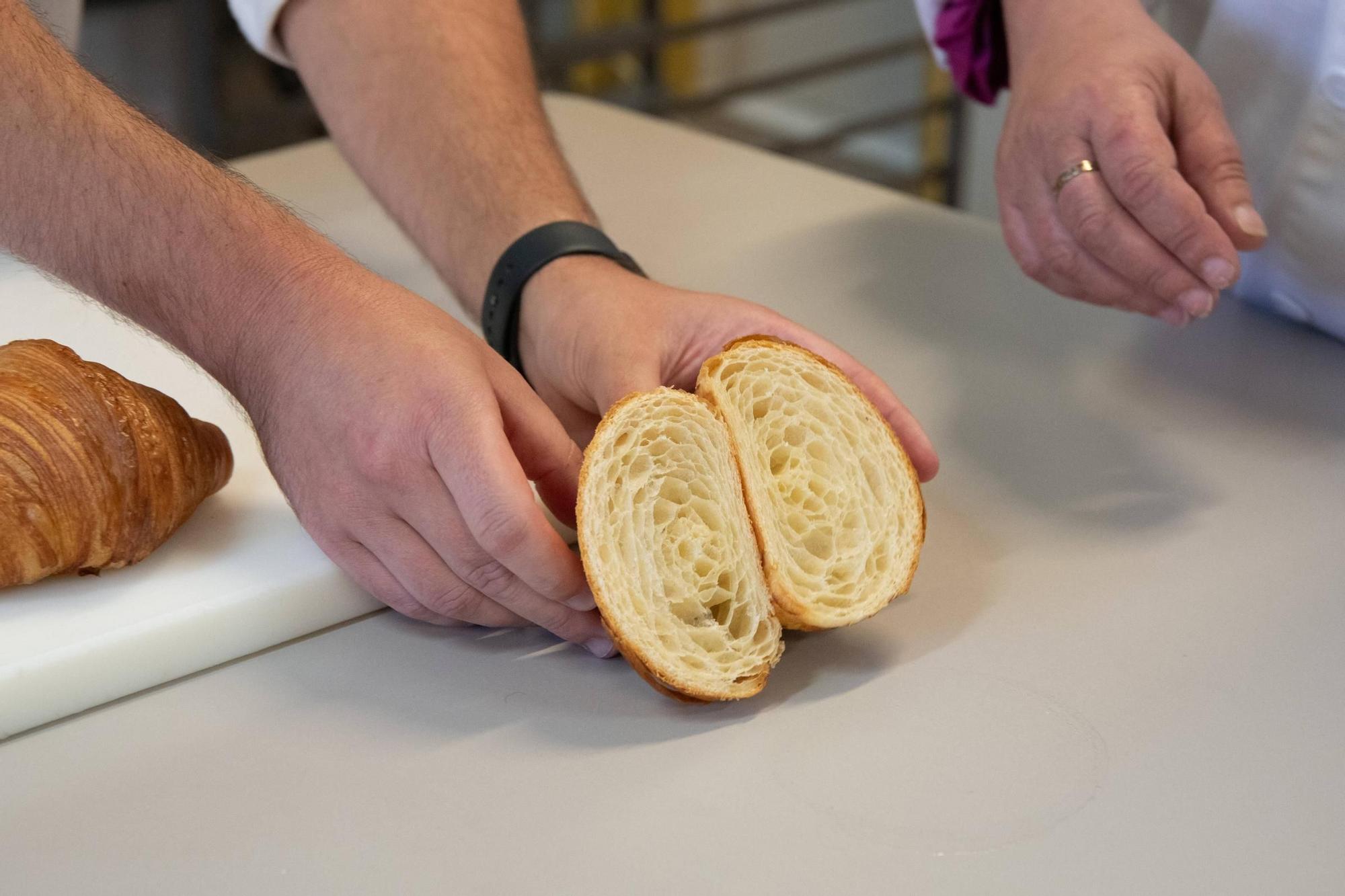 José Roldán imparte un curso de panadería en el CIFP Ciudad de Zamora
