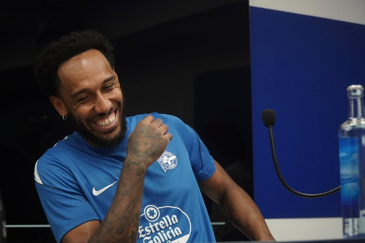 El Deportivo presenta a Aubameyang