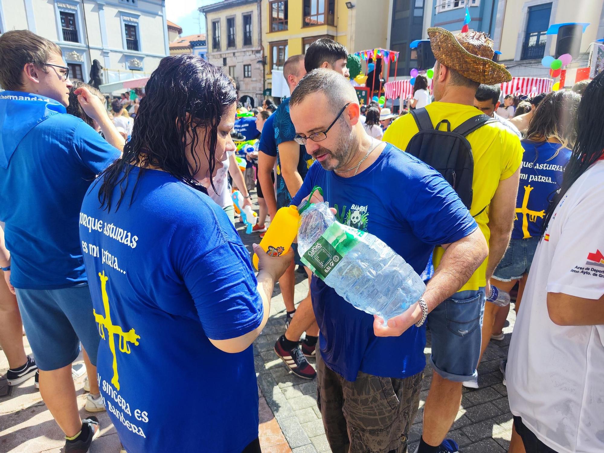 Grado se remoja por Santiago y Santa Ana