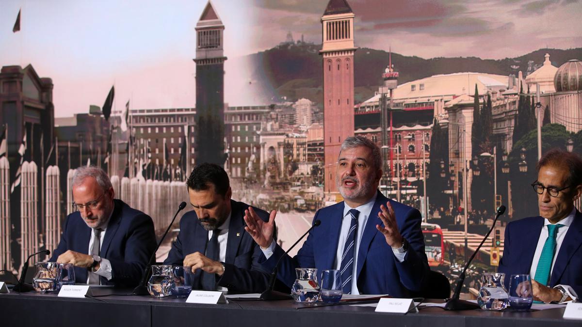 Constantí Serralonga, Roger Torrent, Jaume Collboni y Pau Relat, en el acto de este lunes, en el Palacio de Congresos de la Fira.