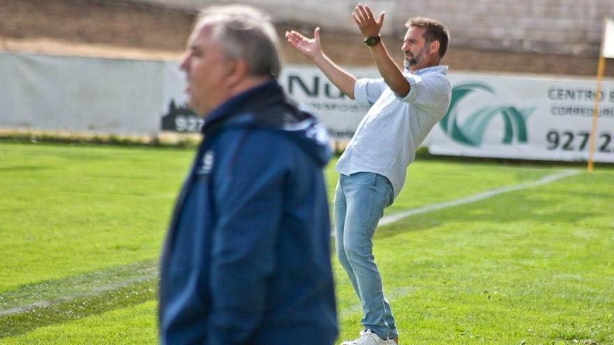 Cacereño y Diocesano reeditan su derbi en el estreno de una campaña de incógnitas