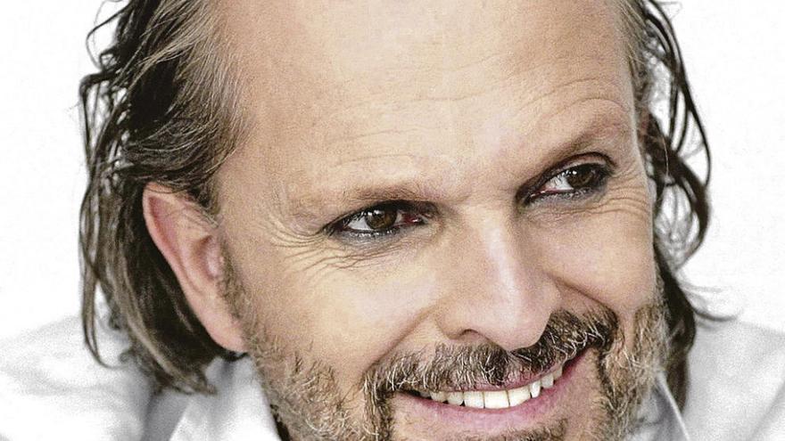 Miguel Bosé.