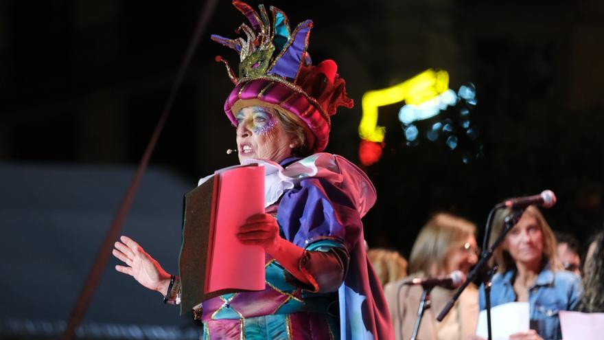 El Carnaval toma la calle con el pregón de Paqui Prieto