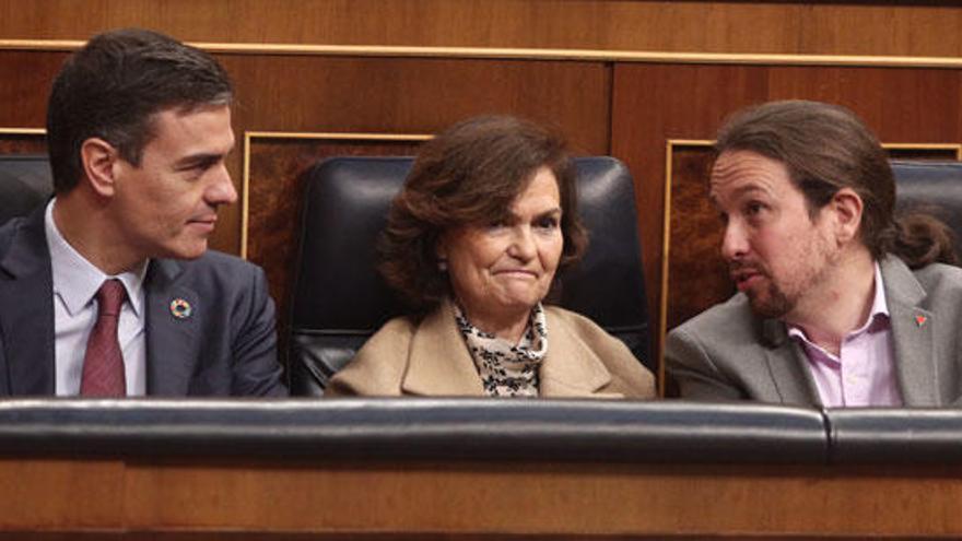 Sánchez, Calvo e Iglesias en el Congreso de los Diputados.