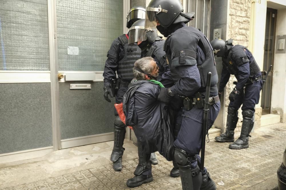 Desnonament al carrer Roger de Flor de Manresa