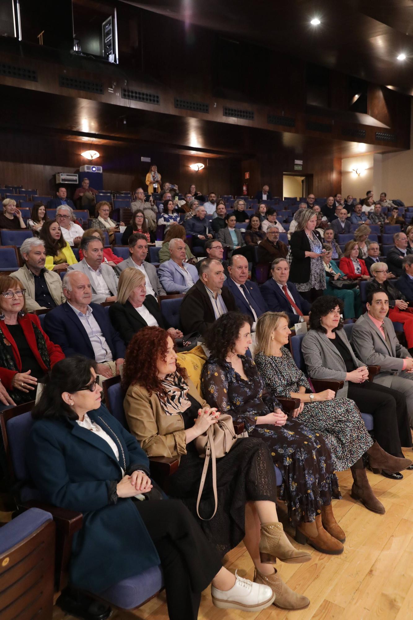 Los funcionarios de Oviedo celebran Santa Rita