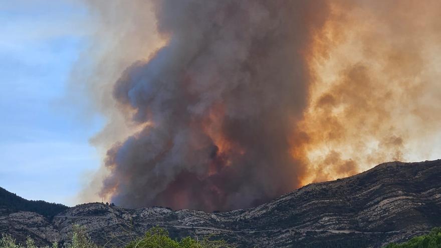 Incendio forestal en Tàrbena y Xaló