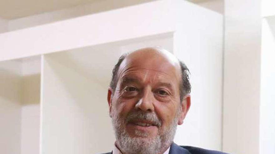 Luis Mariano Esteban.