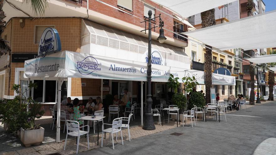Cierra el restaurante Brisamar, testigo de la historia del Grau durante casi 100 años