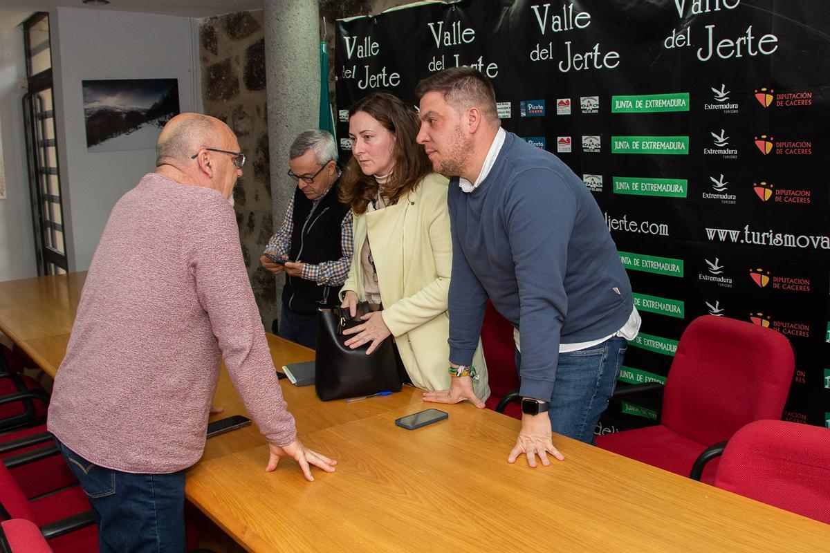 La Diputación de Cáceres y los municipios del valle del Jerte analizan la situación de la vivienda