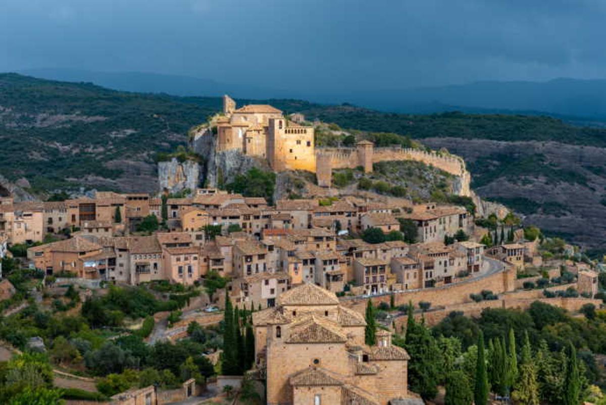 Los pueblos medievales más bonitos de España para visitar este verano