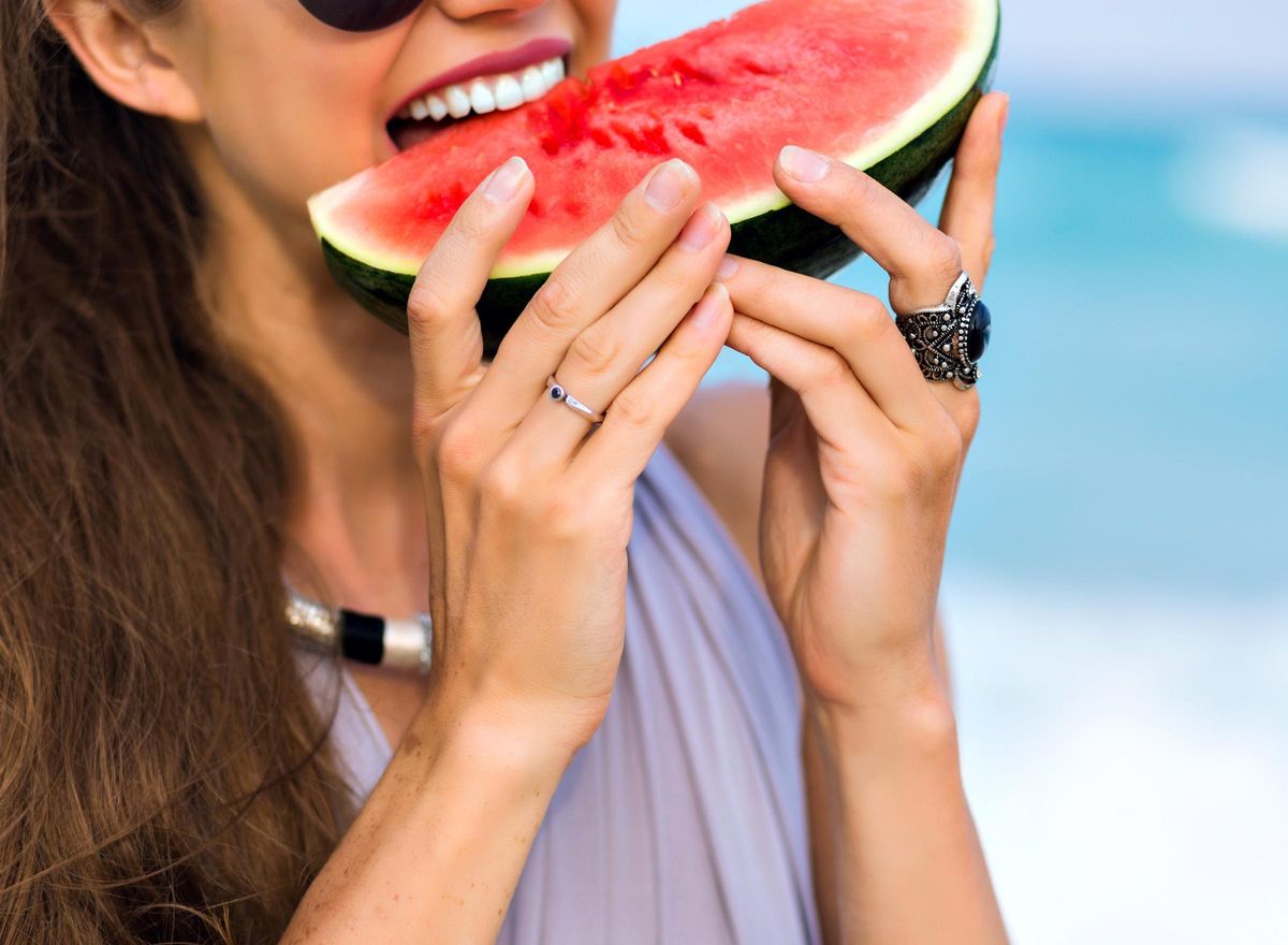 En verano es muy importante optar por una dieta sana y equilibrada, rica en frutas, verduras, pescado y lácteos.