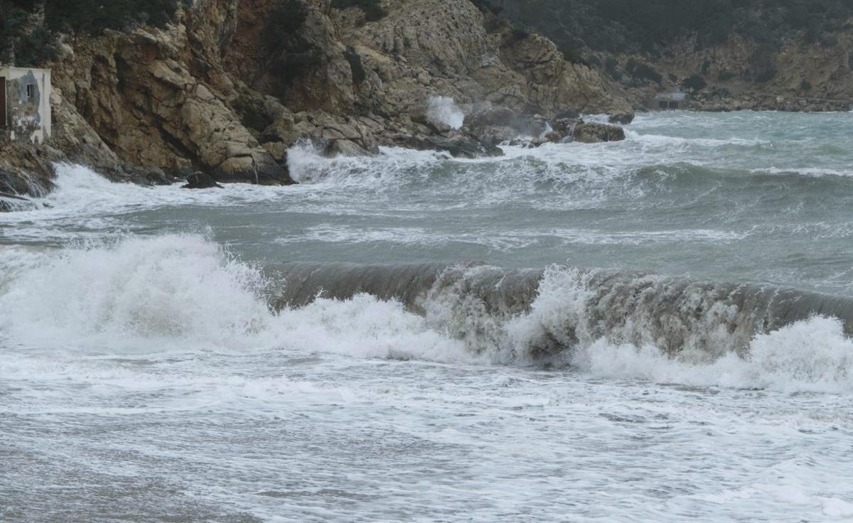 ‘Harry’ vuelve a inundar las Pitiusas sin provocar daños graves a su paso