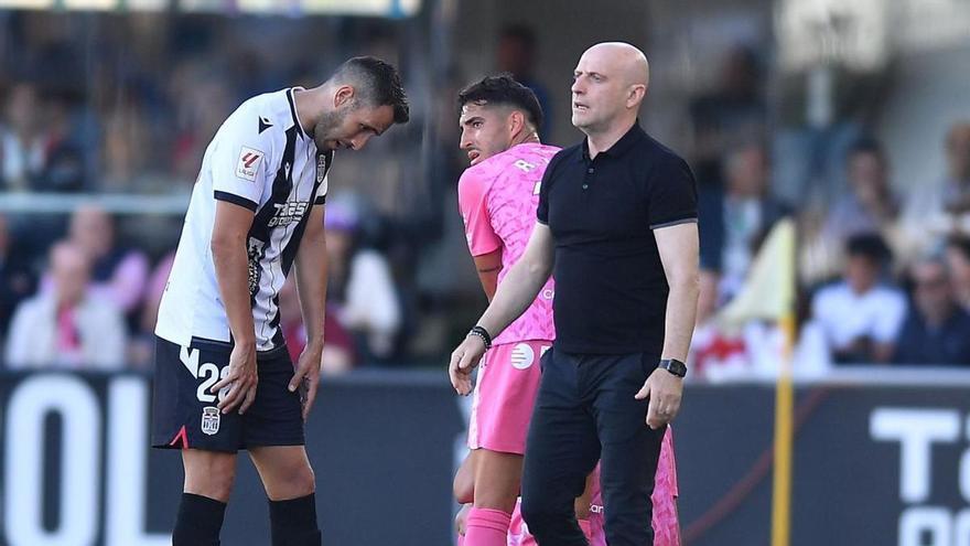 Julián Calero en el duelo del pasado fin de semana ante el Tenerife. | PRENSA FC CARTAGENA