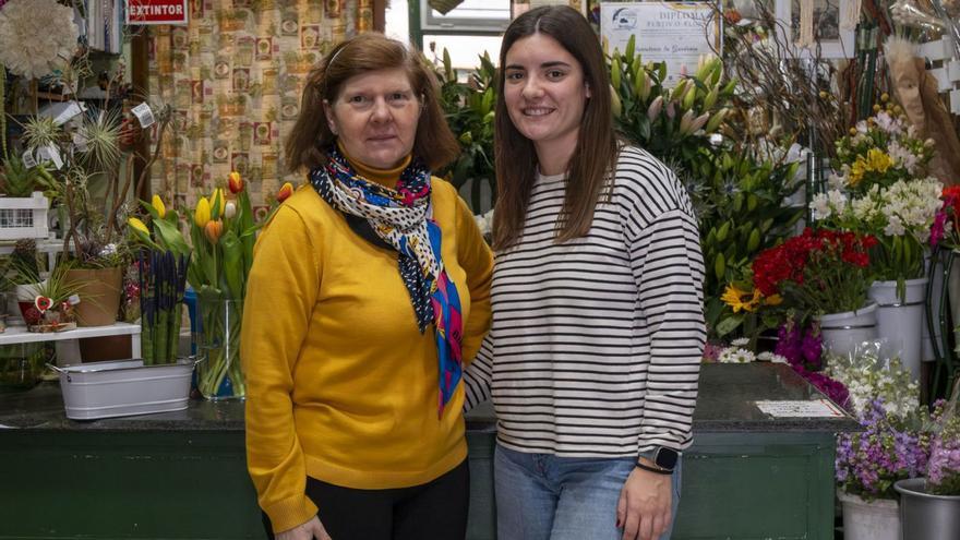 La flor, seña de identidad de la Semana Santa antequerana