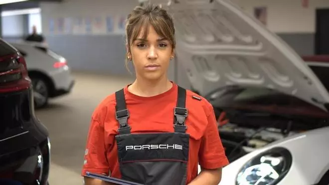 Las puertas que abre la FP Industrial: "Acabé las prácticas en Porsche y me contrataron"