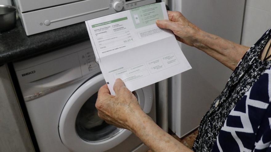 Ribera abre la puerta a una empresa pública para frenar el coste de la luz - Vimarsana News