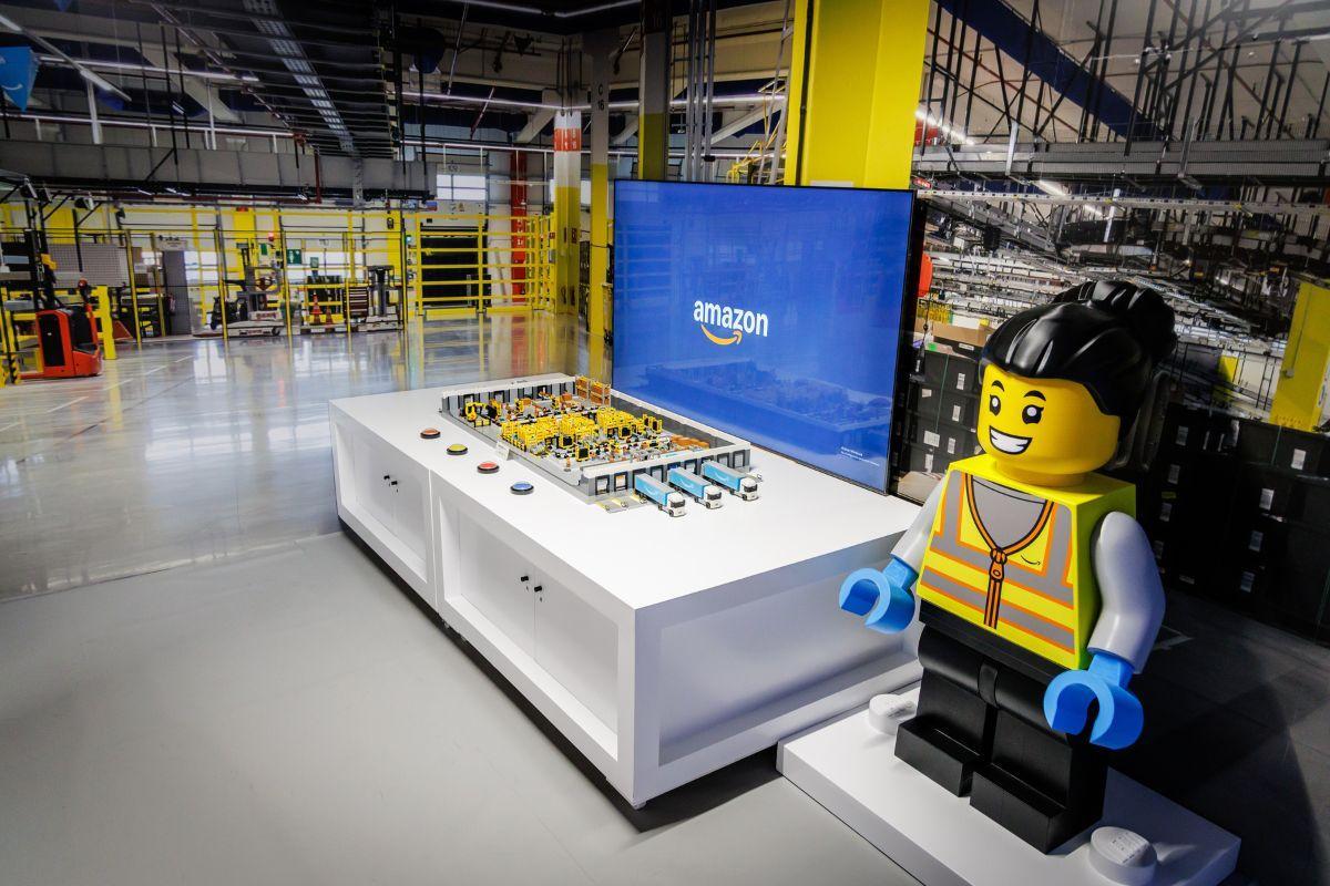 La red logística les permite llegar al 100 % de los códigos postales en la península y a más del 90 % en dos días