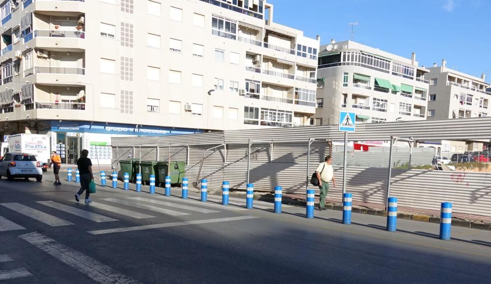 Cs denuncia el lamentable estado de accesibilidad peatonal a los juzgados y el cuartel de la guardia civil de Torrevieja