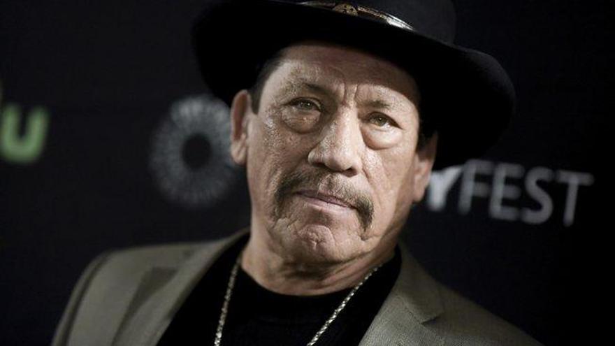 Danny Trejo rescata a un bebé tras un accidente de tráfico en Los Ángeles