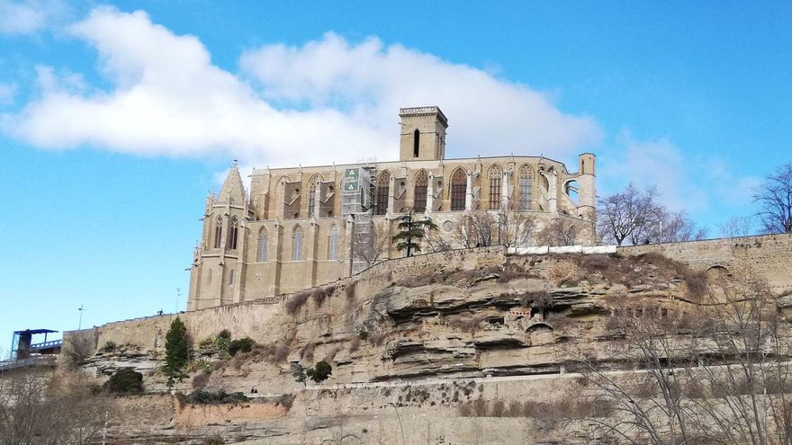 La basílica de la Seu de Manresa vista des del Pont Vell en una imatge d’arxiu  | ARXIU/ G.C.