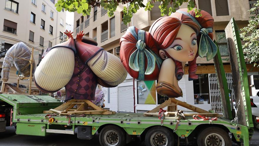 Plantà del 19 de agosto: Las Fallas 2021 ya están en la calle.