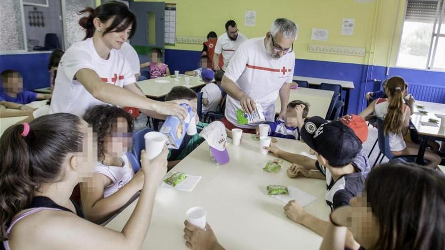 Cruz Roja Extremadura detecta menos demanda de familias que precisan los comedores sociales en verano